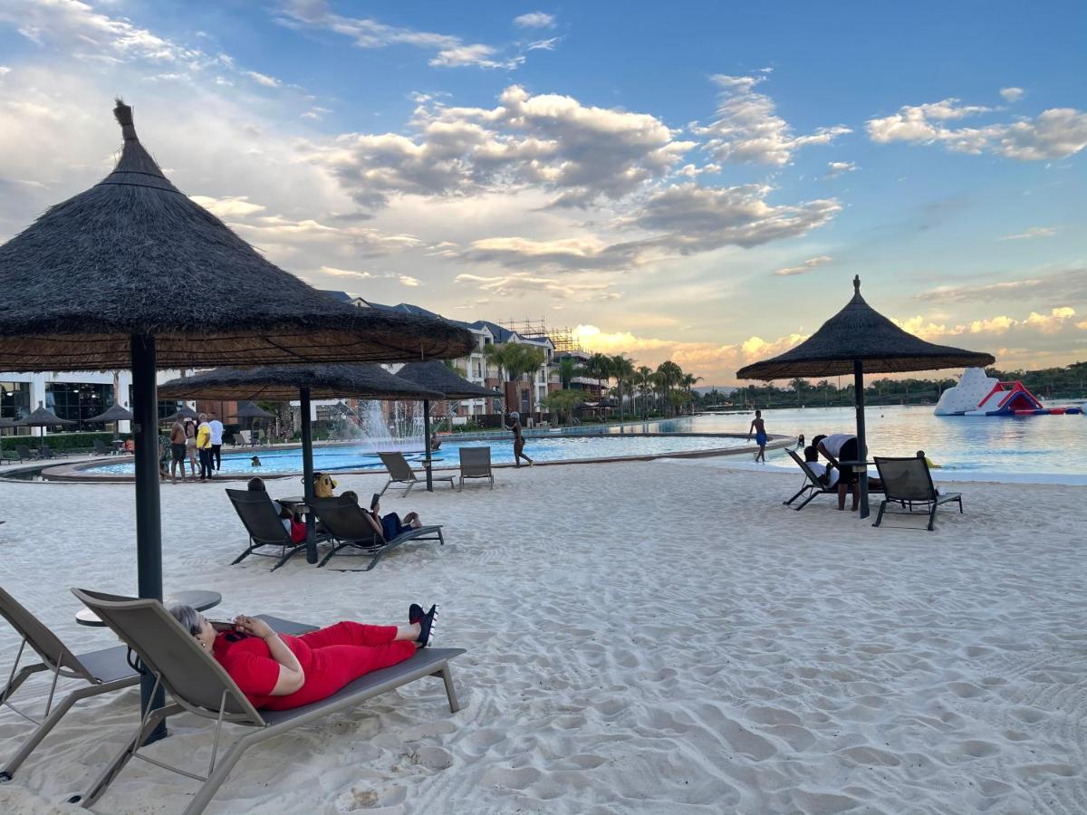 The Blyde Crystal Lagoon Riverwalk Estate Претория Екстериор снимка